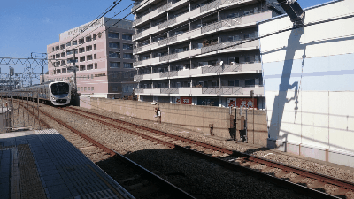 走る電車のGIFアニメができました!