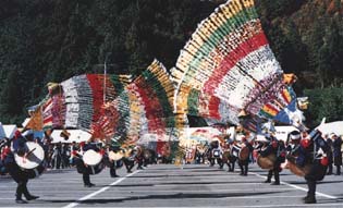 岐阜県谷汲村・もみじまつり