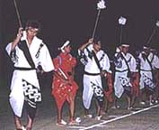 愛媛県西予市 花取り踊り
