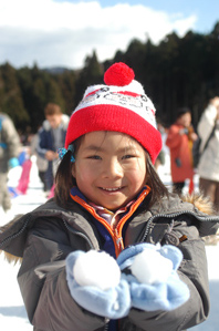 (3)雪からの照り返しで顔が明るい