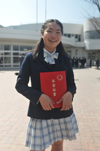 作例4 卒業証書を持って撮る
