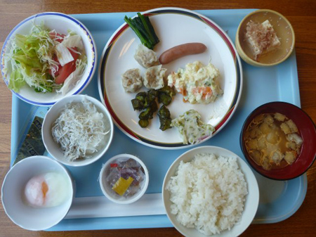 朝食