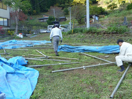 檜原蕎麦の脱穀