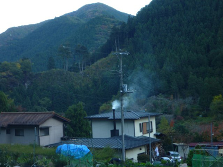 刈り入れと脱穀