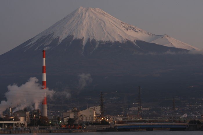 朝焼けの富士山0001