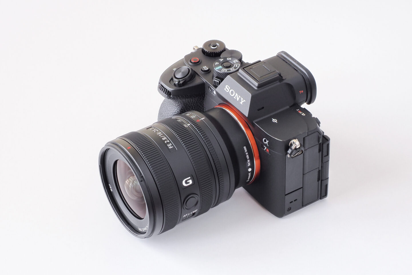 ソニー FE 16-25mmF2.8 G レビュー｜ズーム全域で開放F値2.8の小型軽量広角ズームレンズ