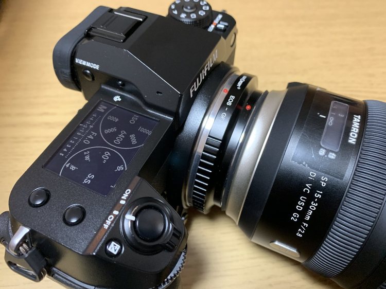 10_GFXのマウントアダプターとEOS用レンズ.jpg