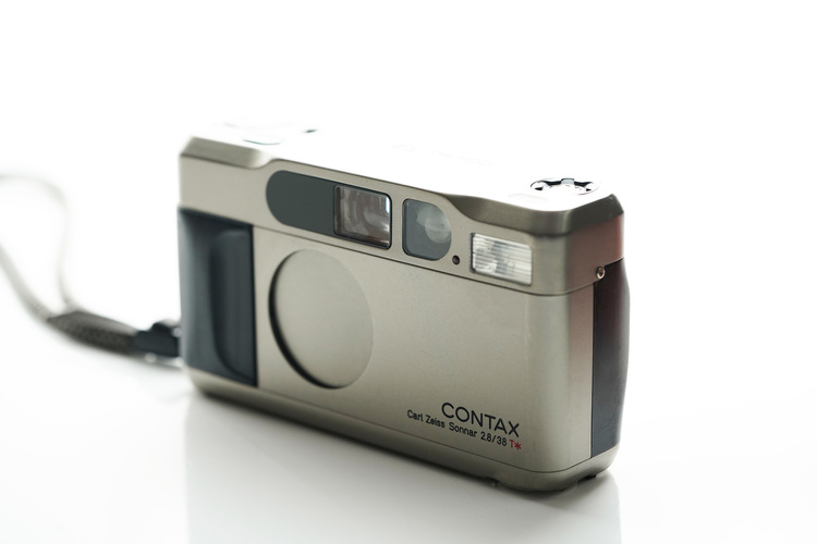 京セラ CONTAX T2 レビュー|高級コンパクトフイルムカメラの先駆者2.jpg