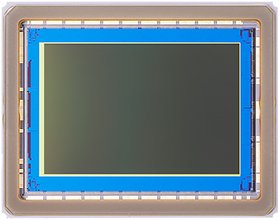 35mmフルサイズ約3040万画素CMOSセンサー