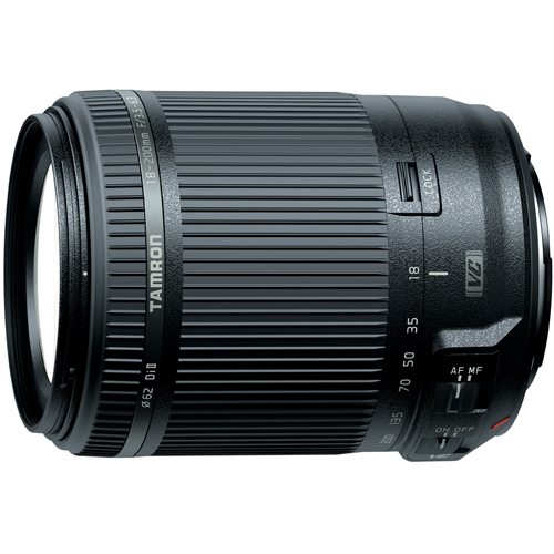 製品写真：タムロン 18-200mm F/3.5-6.3 DiII VC ニコン用