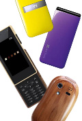 豊富なデザインとカラーバリエーションの携帯電話