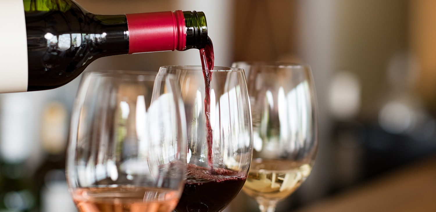 ワインに賞味期限はない？飲めるか見分ける3つのサインと保存のコツ